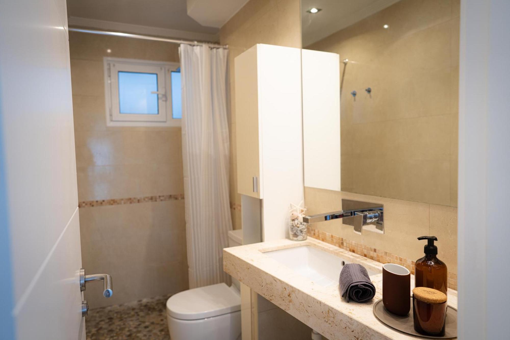 Ondarreta Beach Apartment Аньорга-Лугарис Экстерьер фото